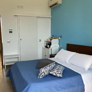 3* Couette-café Jonio