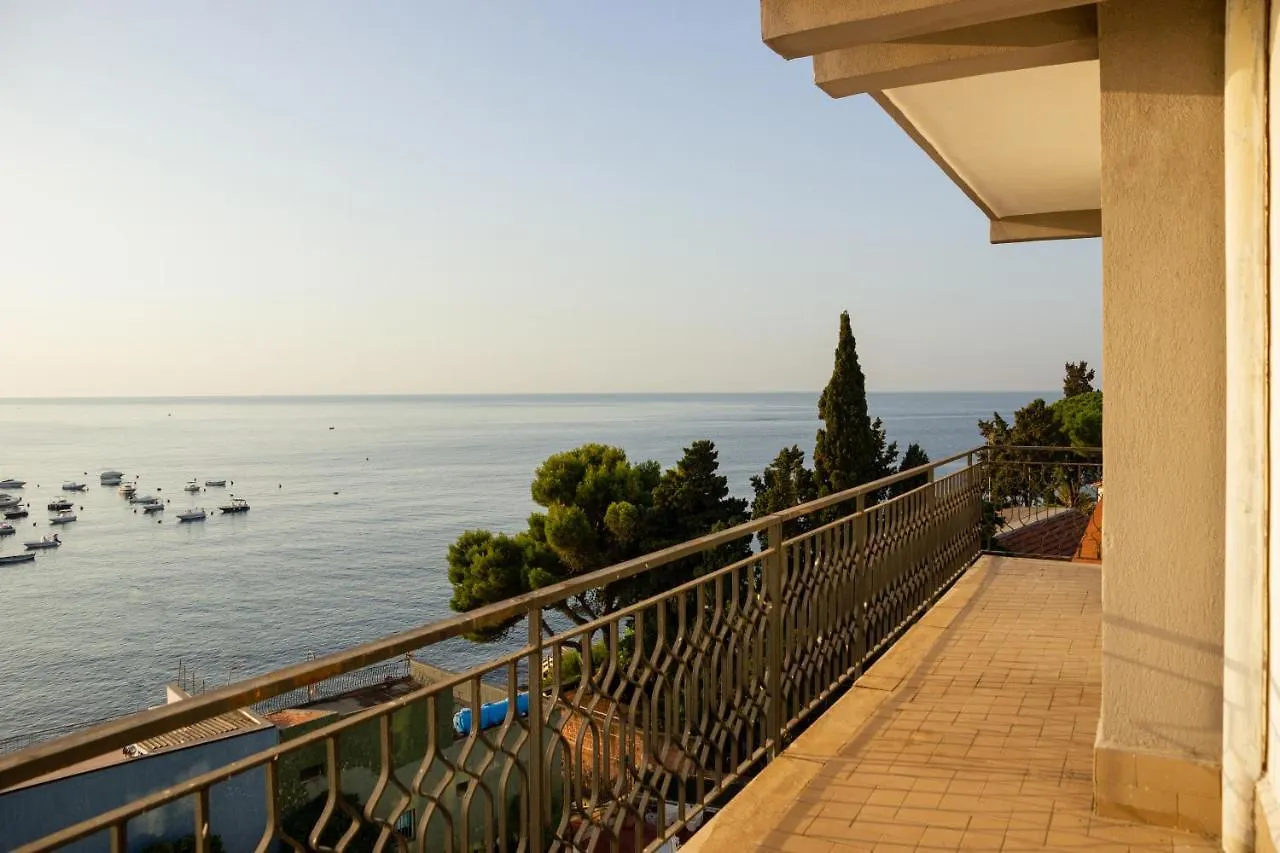 Wave Hotel Acireale