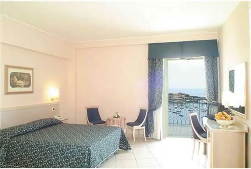 Wave Hotel Acireale